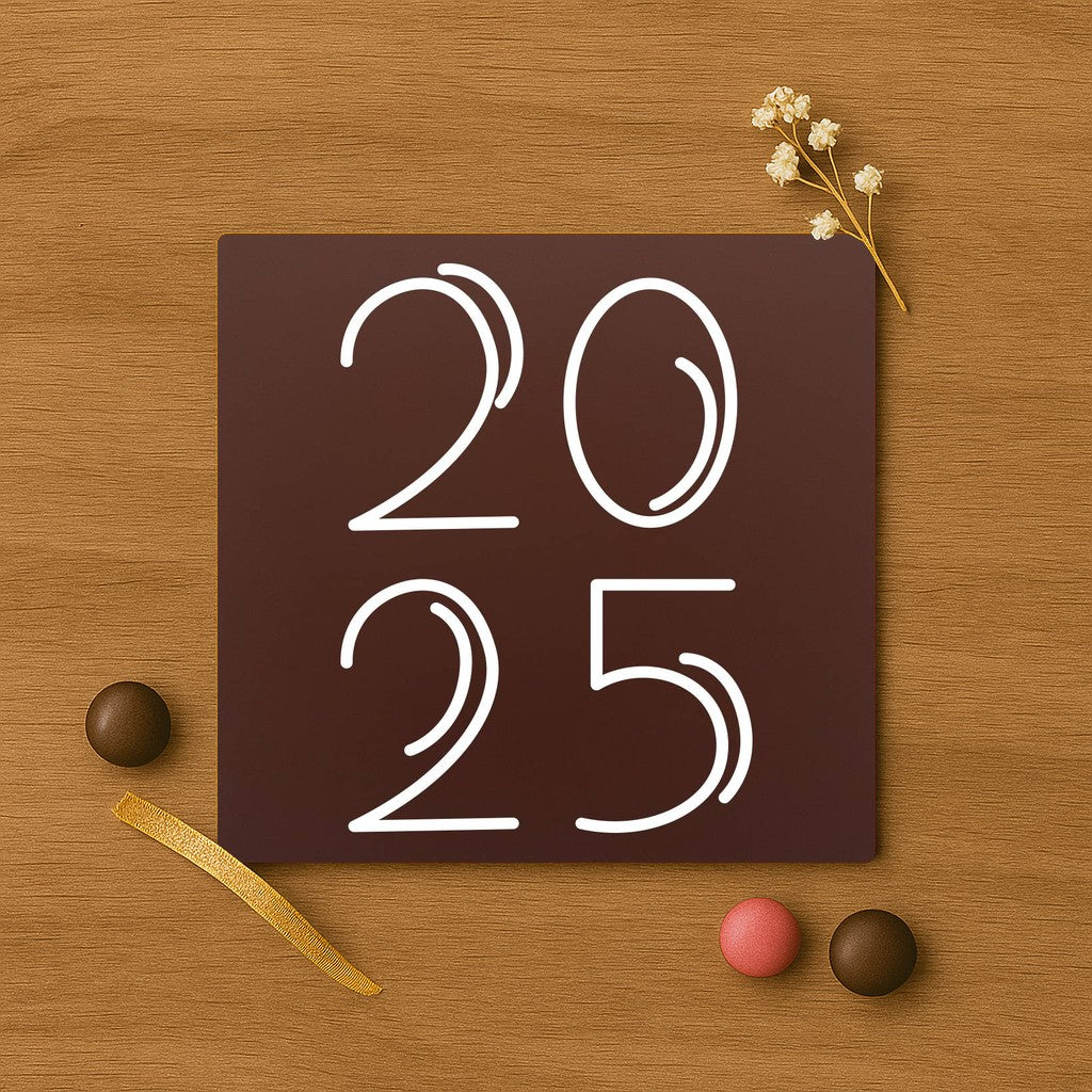 2025 decoration in chocolate