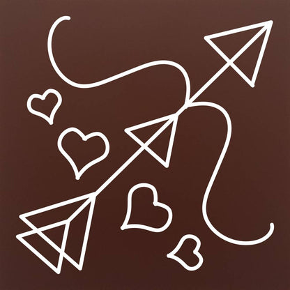 Tableta din ciocolata – Cupids Arrows &amp; Hearts – cadou pentru cupluri – model alb pe ciocolata