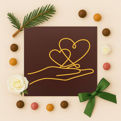 Hand Holding Hearts – cadou pentru cupluri