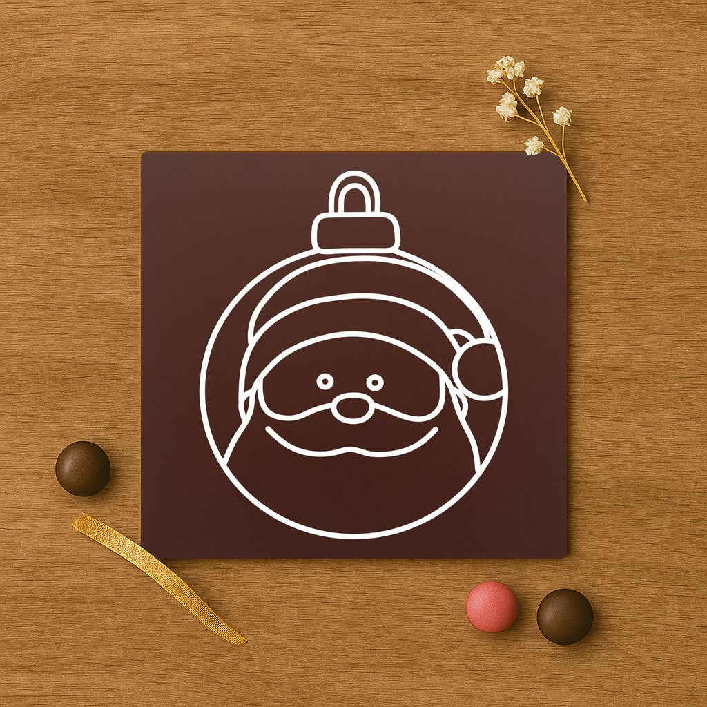 Mos Craciun intr-un Glob de Craciun in ciocolata premium