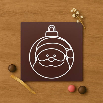 Mos Craciun intr-un Glob de Craciun in ciocolata premium